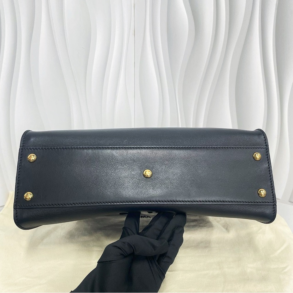 Fendi Black Leather Peekaboo Handbag - Picture 6 of 10